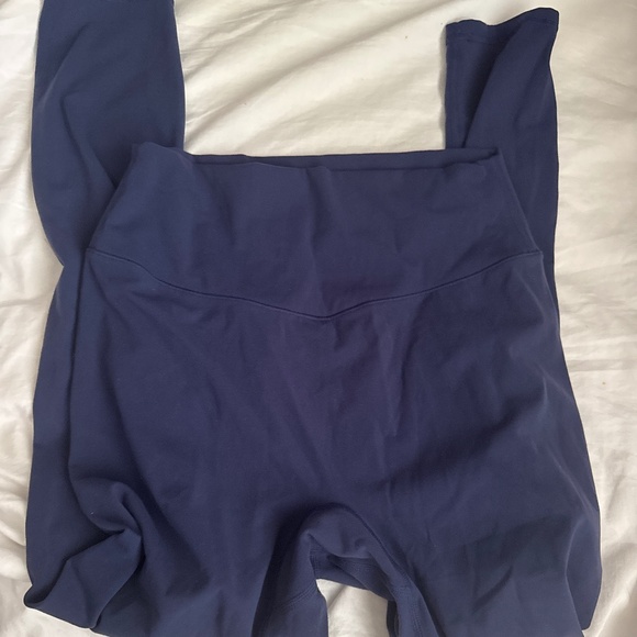 Gently Used Buff Bunny Leggings - Picture 1 of 4